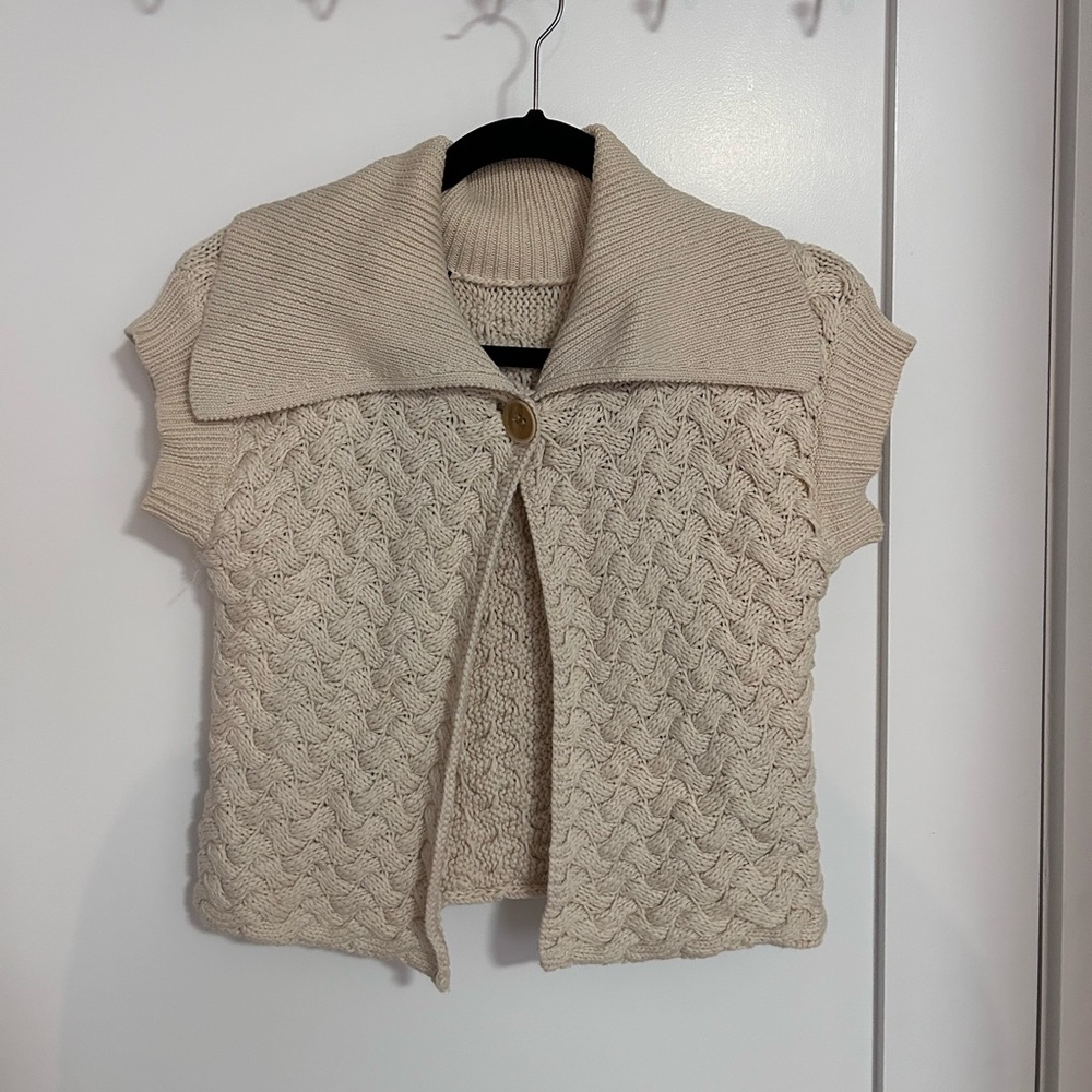 Collared Short Sleeved Cardigan